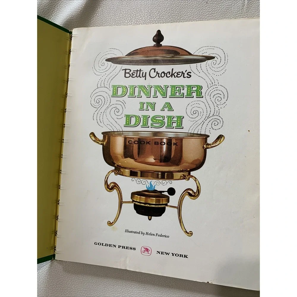 Vintage Betty Crocker's Dinner In A Dash Cook Book 1965 Retro Green Illustrated